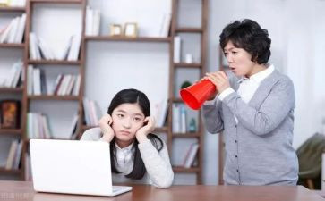 爱唠叨的我作文模板7篇