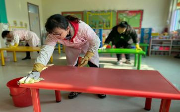 小班保育员春季学期工作计划6篇
