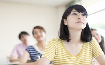 写我的大学作文模板8篇