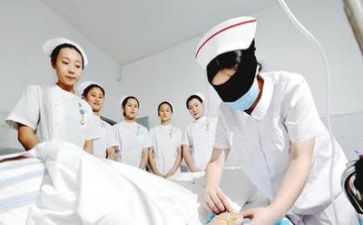 护士年终总结报告个人总结8篇