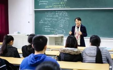 在编辞职报告5篇